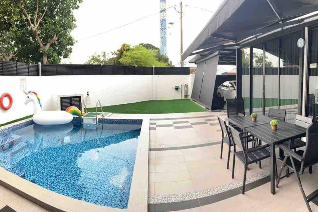 Abbie'S Private Pool Villa Bukit Mertajam Penang מראה חיצוני תמונה